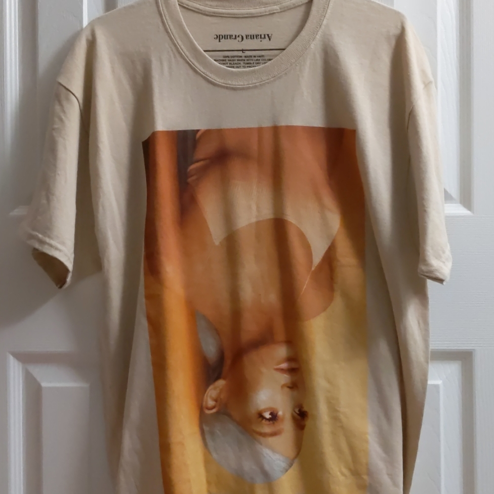 Ariana grande sweetener tee